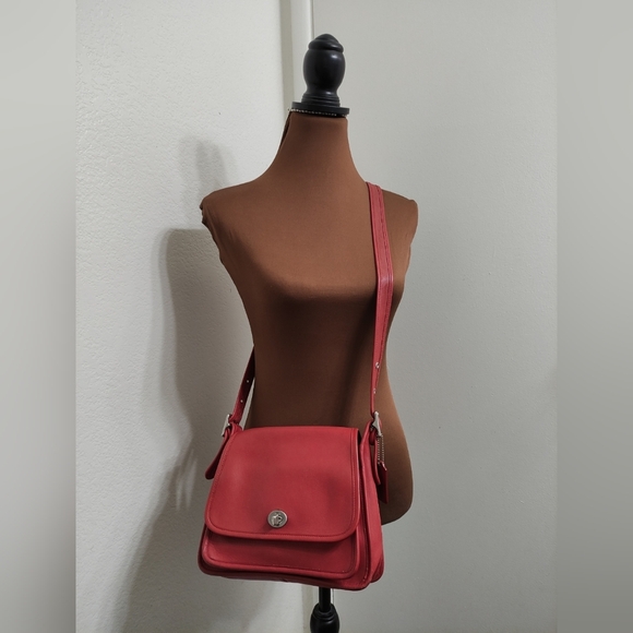 Vintage Coach Rambler's Legacy 9061 Red Nickel Hardware - Picture 11 of 16